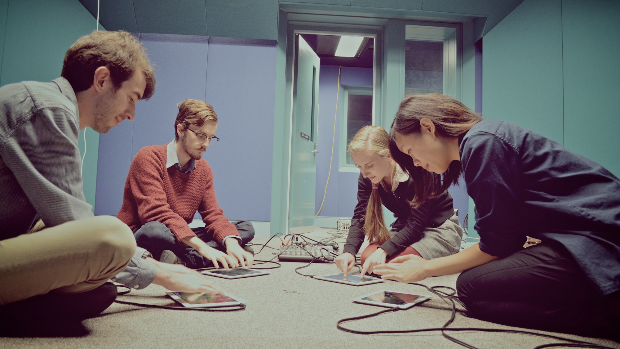 Ensemble Metatone rehearsing with iPads